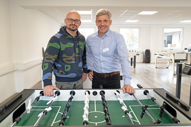 Geschäftsführer Helmut Isbrecht und Guido Bodenheim, Leiter der stationsübergreifenden Therapien der Klinik
