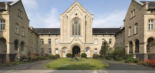 Rhein-Mosel-Fachklinik Andernach Gebäude "Altes Portal"