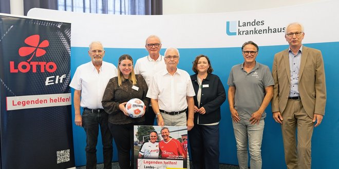 Organisatoren und Vertreter der Lotto-Elf bei der Pressekonferenz in der Rhein-Mosel-Fachklinik.