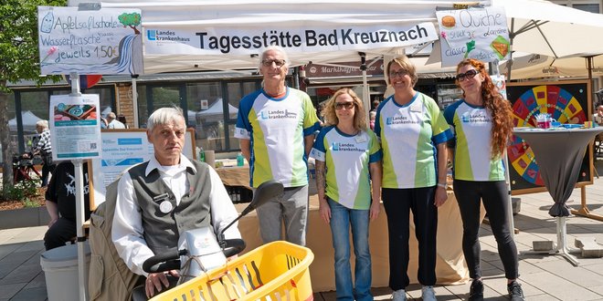 Am Stand der Tagesstätte Bad Kreuznach stellten die Mitarbeiterinnen und Mitarbeiter die Arbeit der Einrichtung vor.